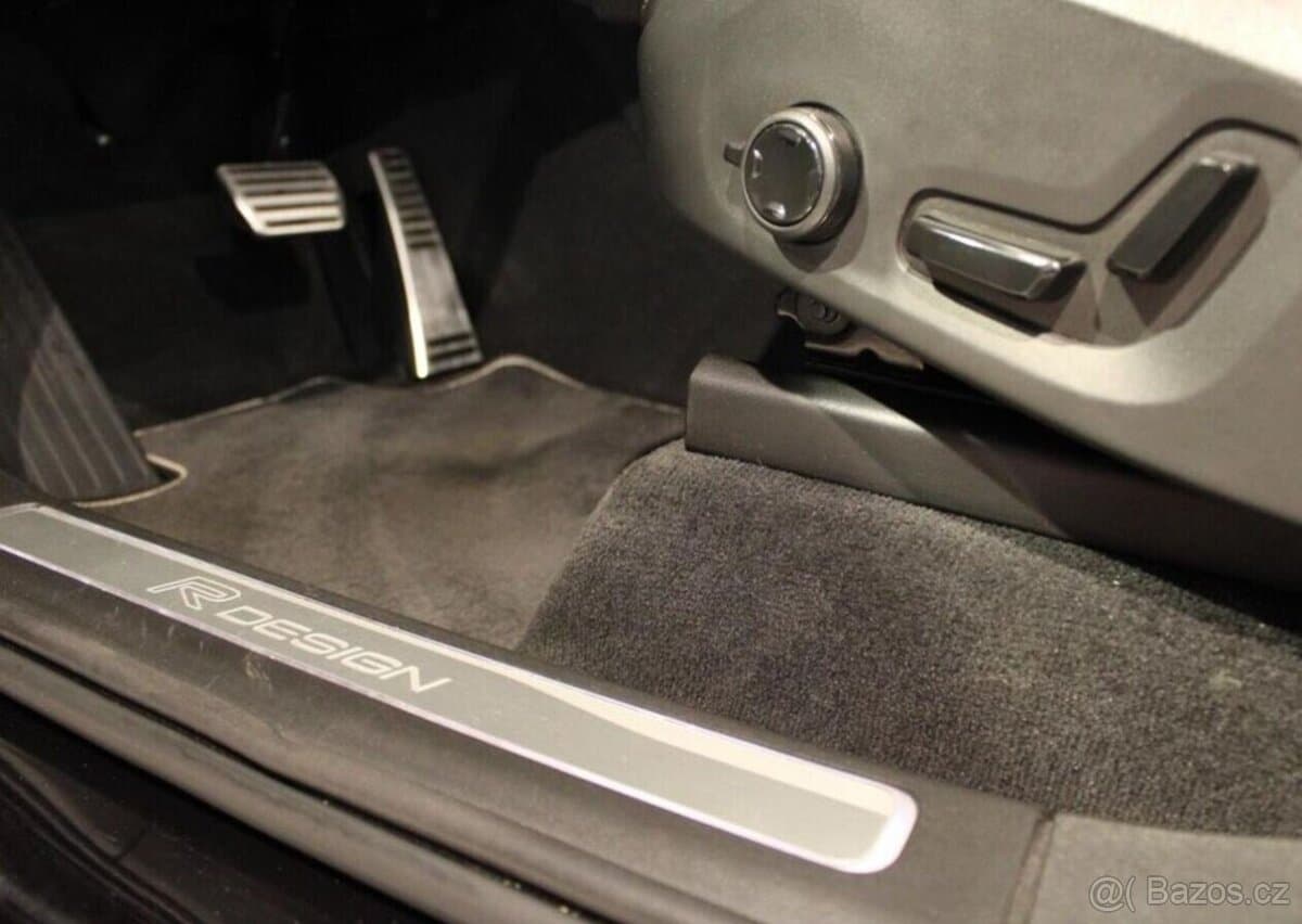 2019 Volvo XC90 - 12