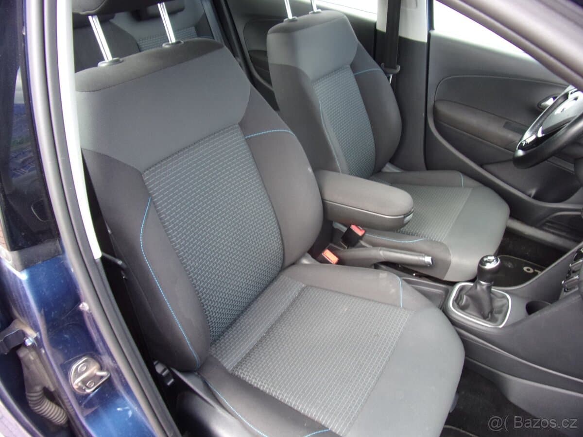 2017 Volkswagen POLO - 12