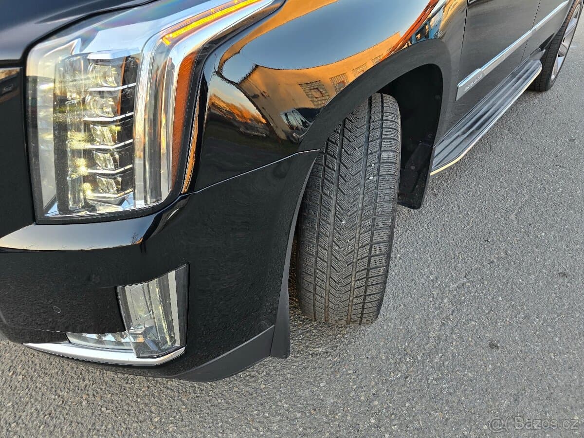 2014 Cadillac ESCALADE - 12