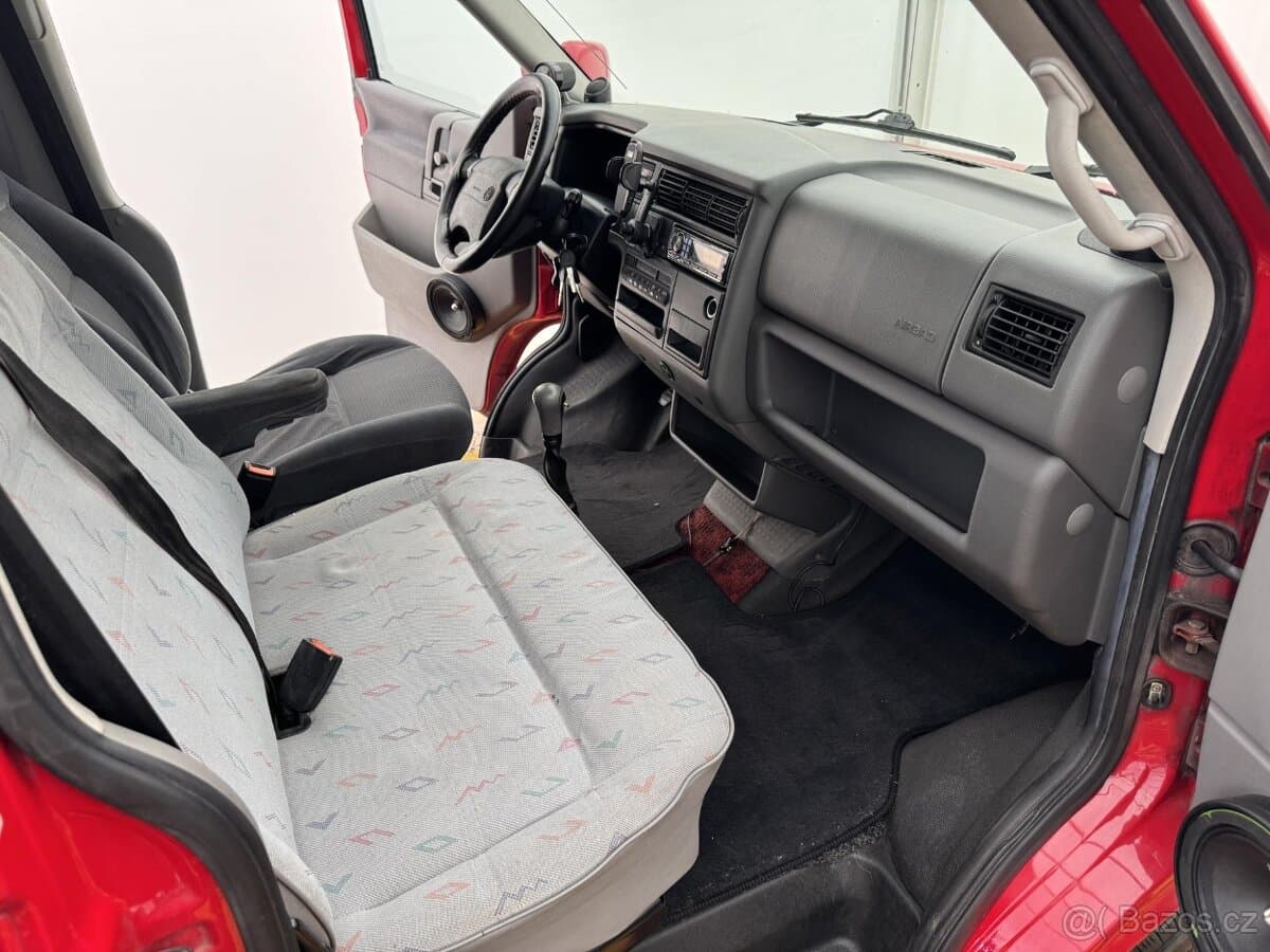 1998 Volkswagen CARAVELLE - 12