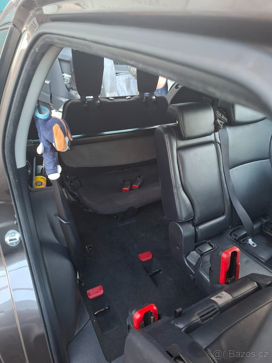 2010 Mitsubishi OUTLANDER - 12