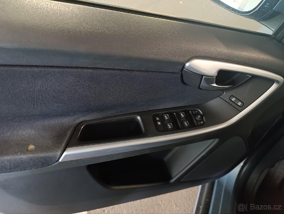 2009 Volvo XC60 - 12