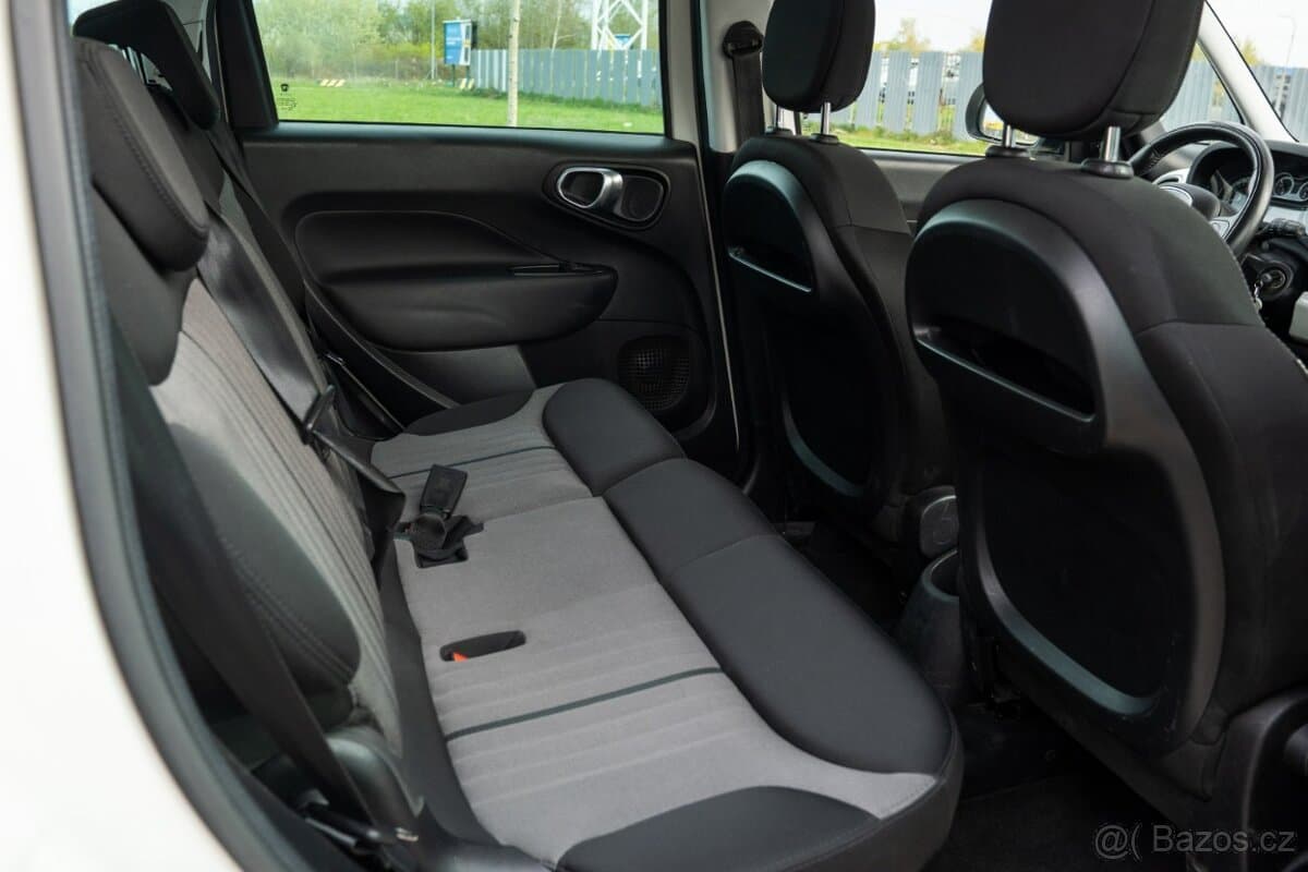 2017 Fiat 500L - 12
