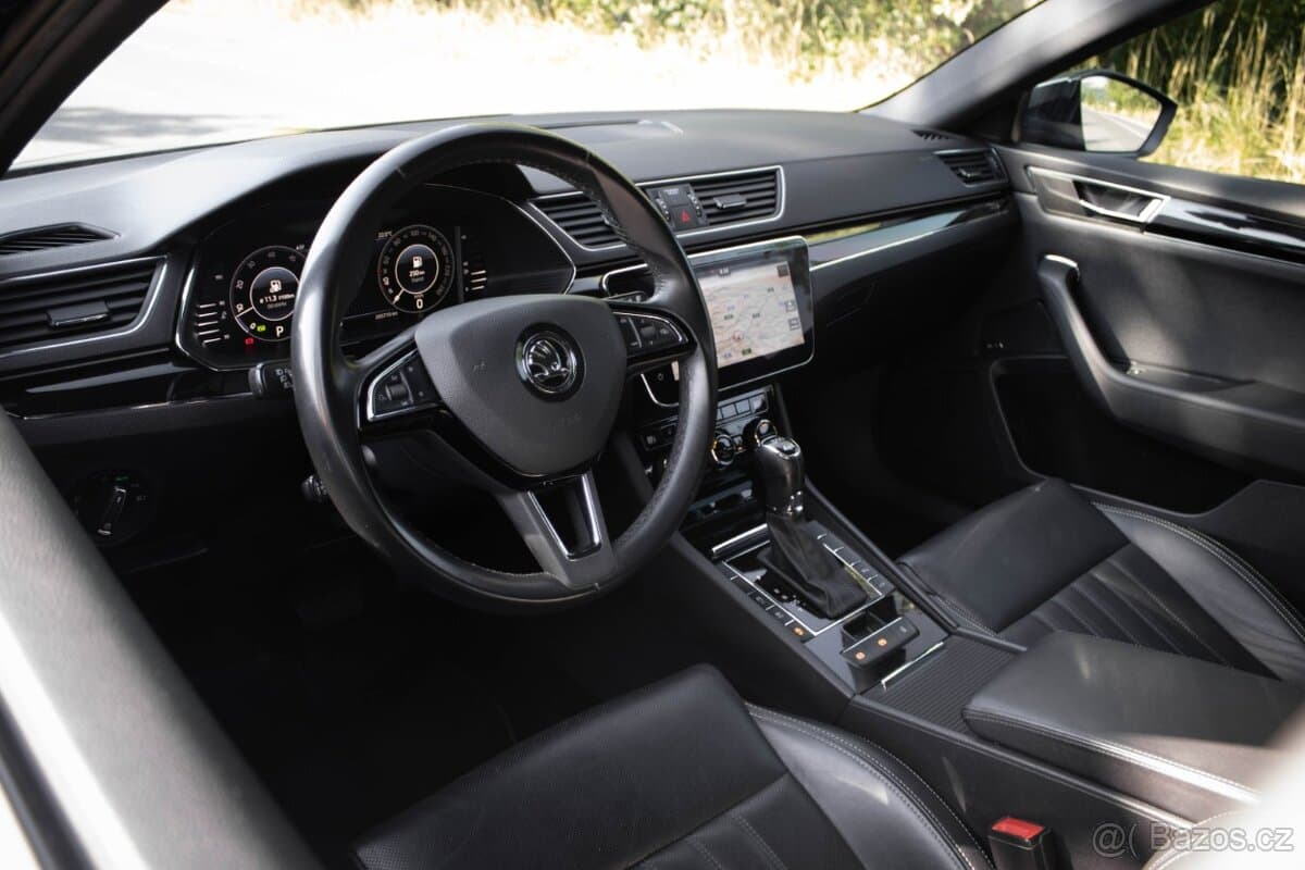 2019 Škoda SUPERB - 12