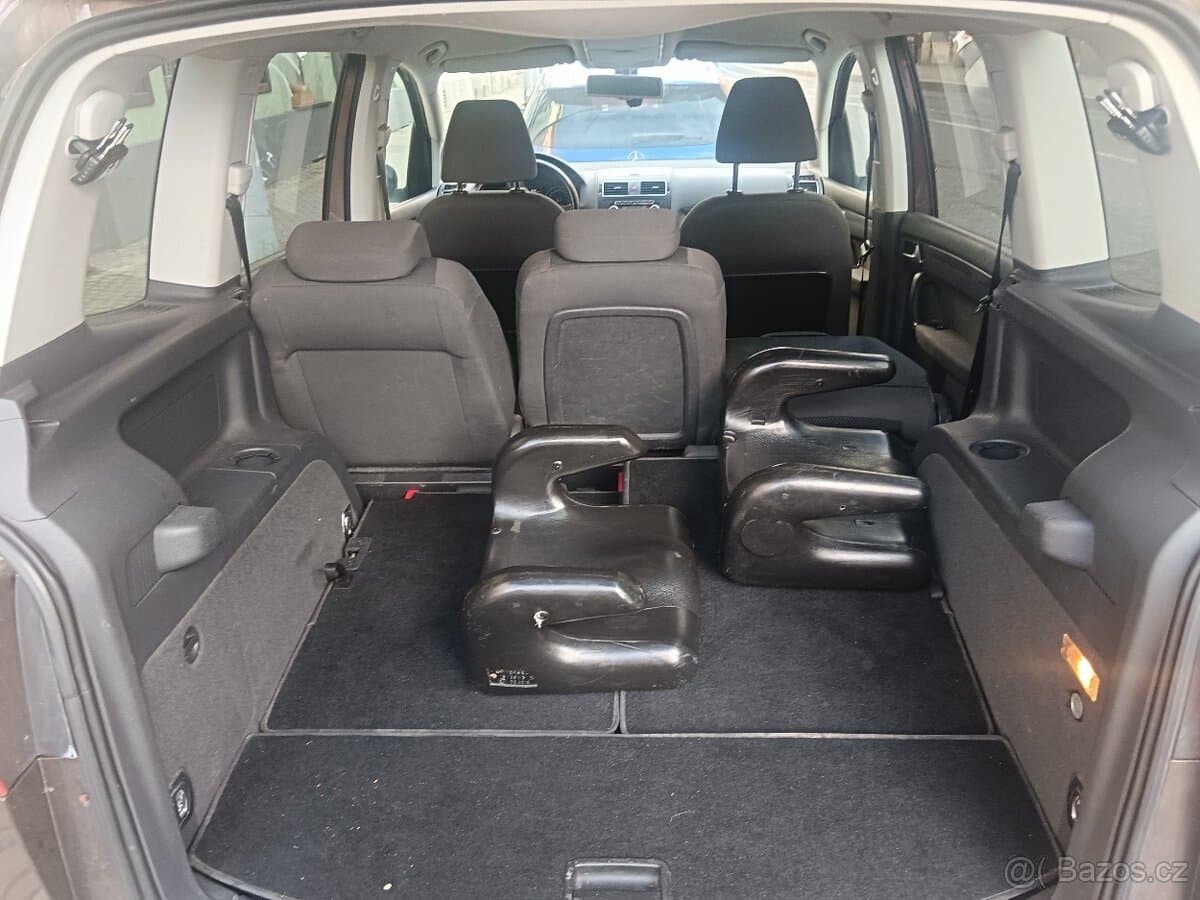 2010 Volkswagen TOURAN - 12