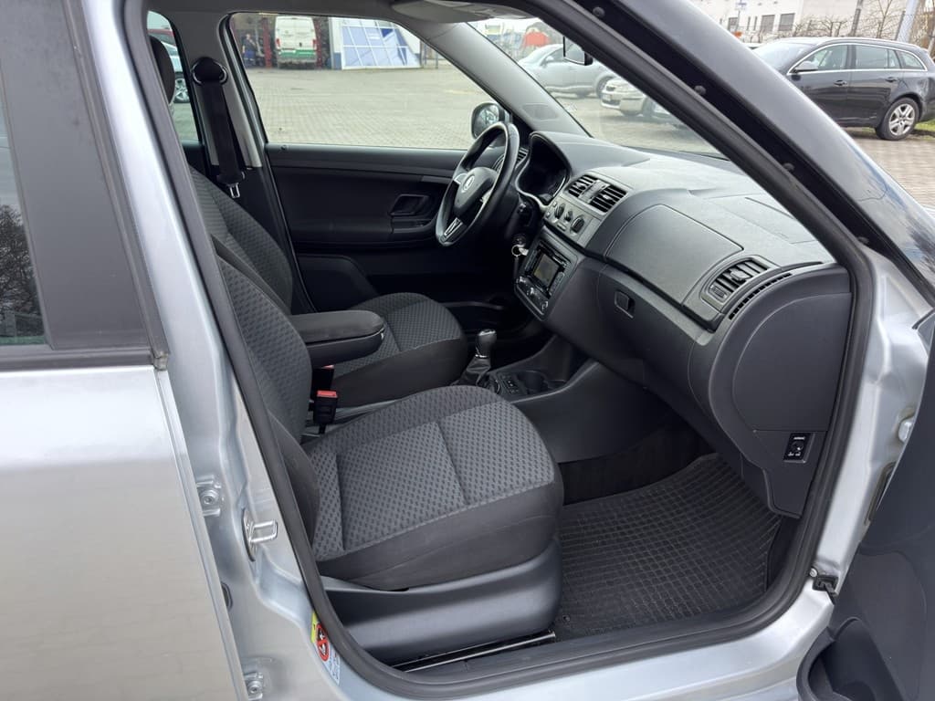 2014 Škoda FABIA - 12