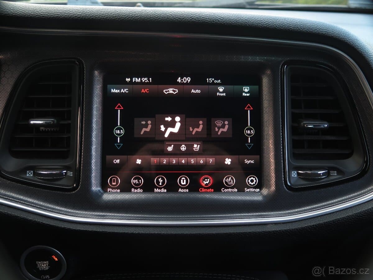 2018 Dodge CHALLENGER - 12
