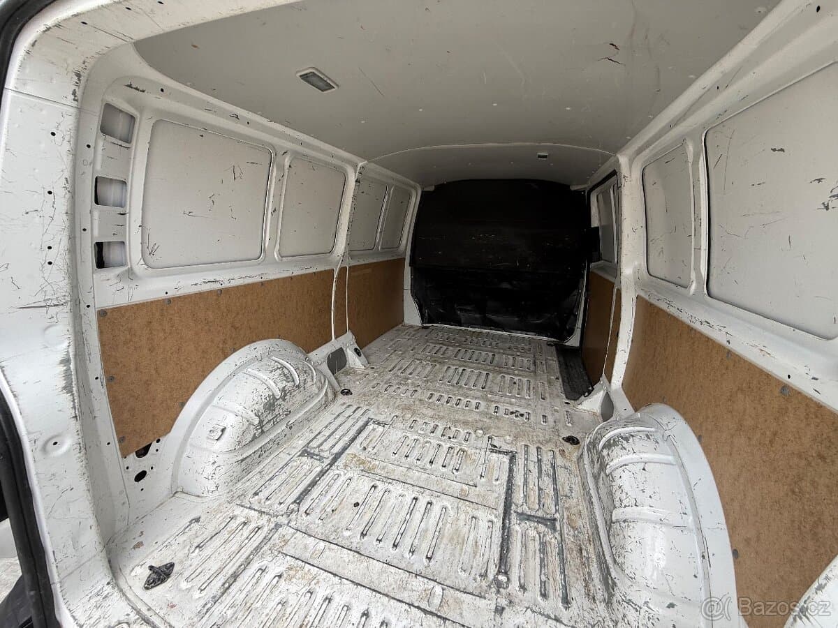 2013 Volkswagen TRANSPORTER - 12