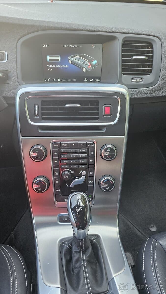 2014 Volvo V60 - 12