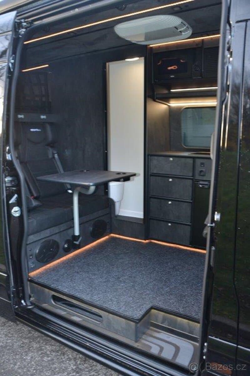 Mercedes-Benz SPRINTER - 12
