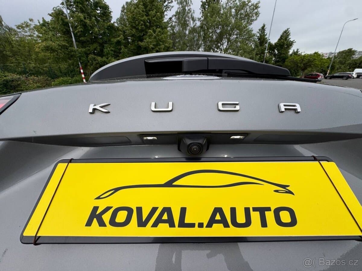 2023 Ford KUGA - 12
