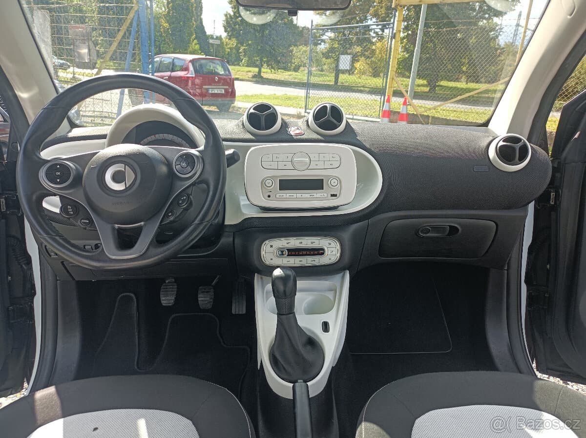 2014 Smart FORTWO - 12