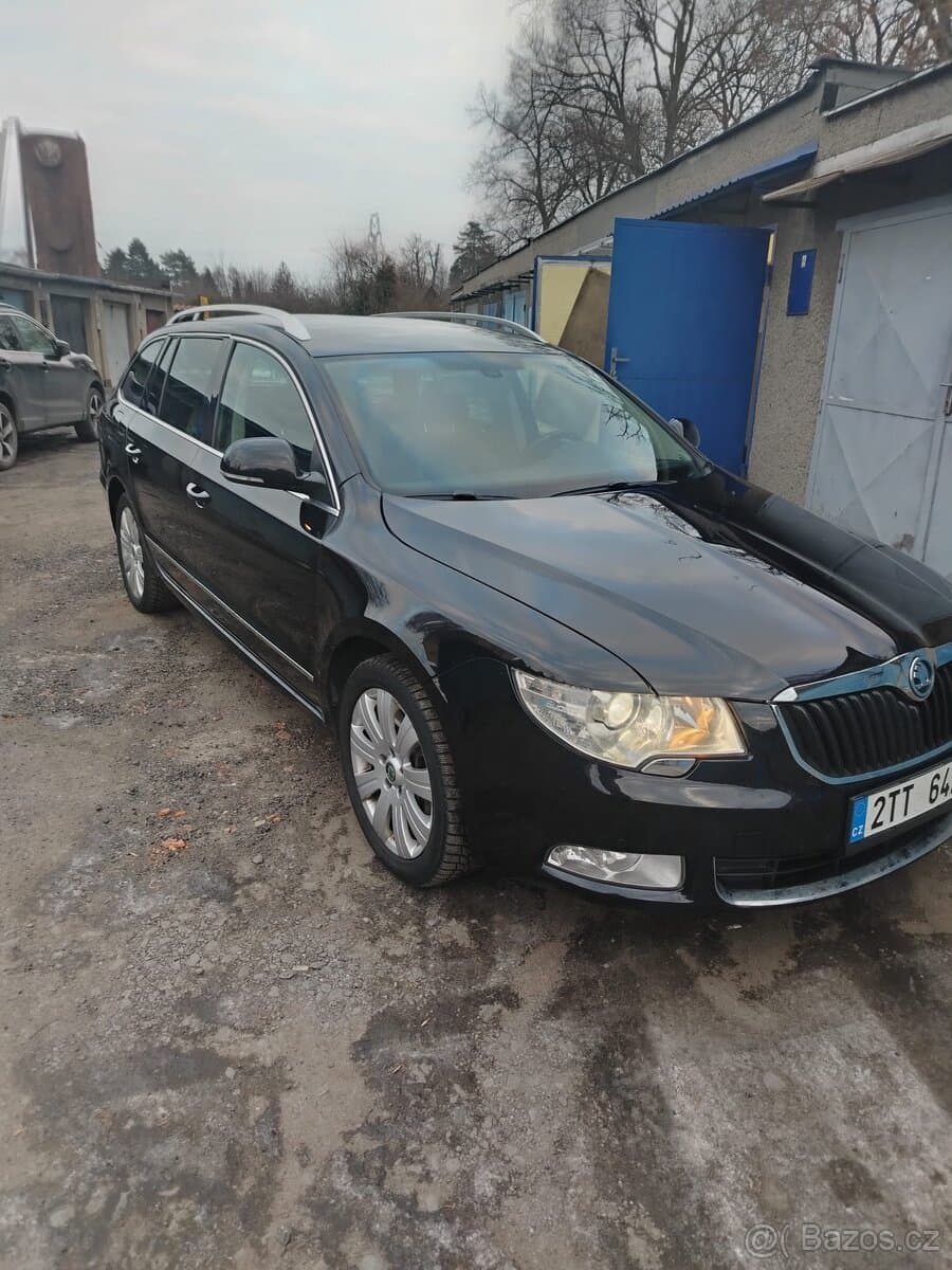 2010 Škoda SUPERB - 12