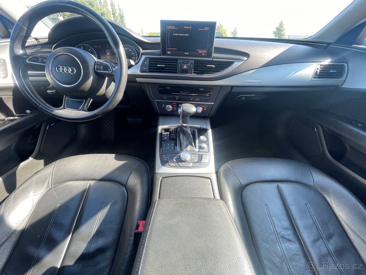 2011 Audi A7 - 12