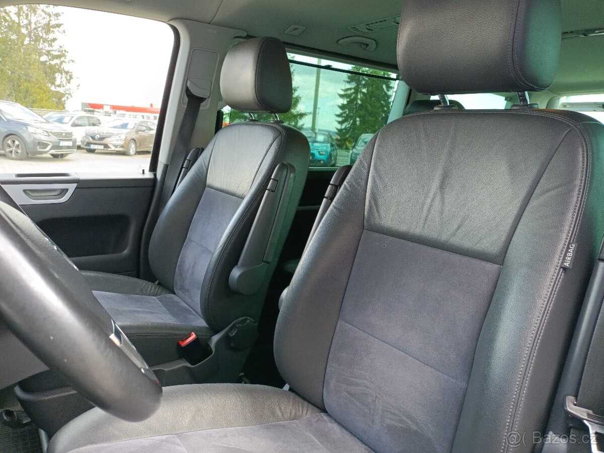 2013 Volkswagen MULTIVAN - 12