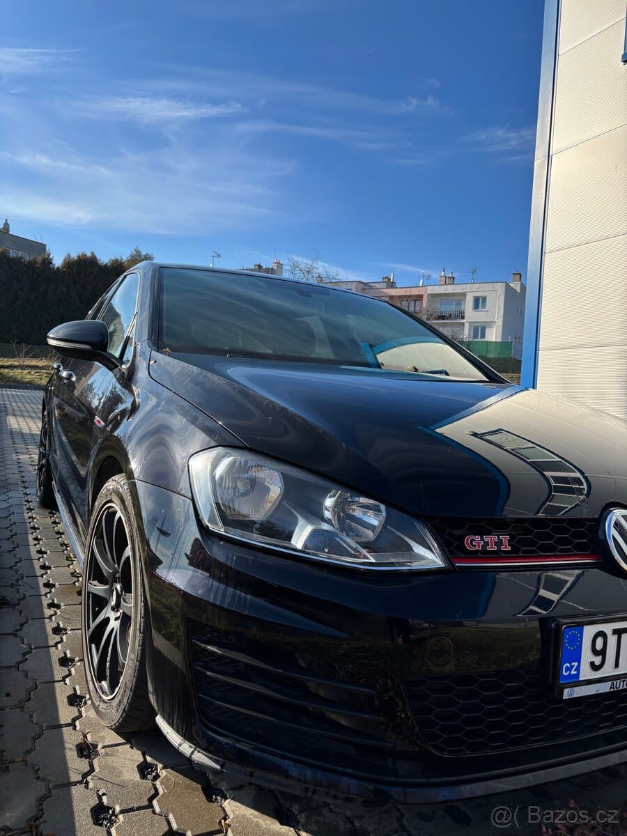 2014 Volkswagen GOLF - 12