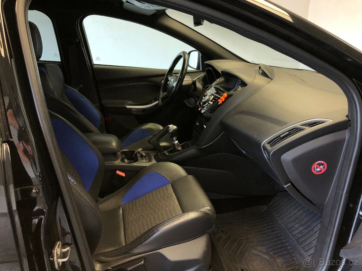 2014 Ford FOCUS - 12