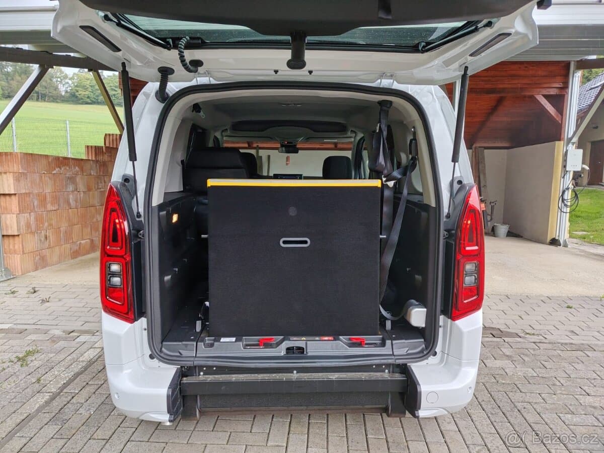 2025 Opel COMBO - 12