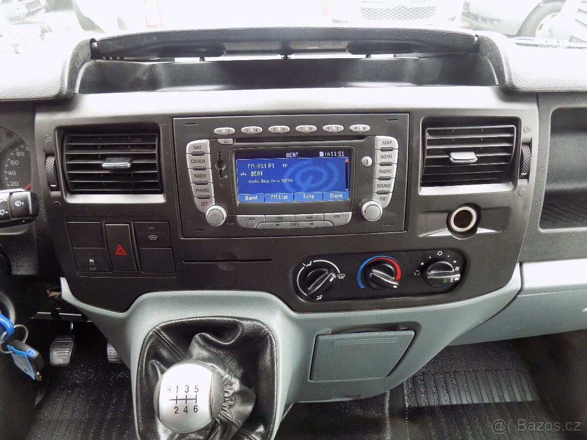 2010 Ford TRANSIT - 12