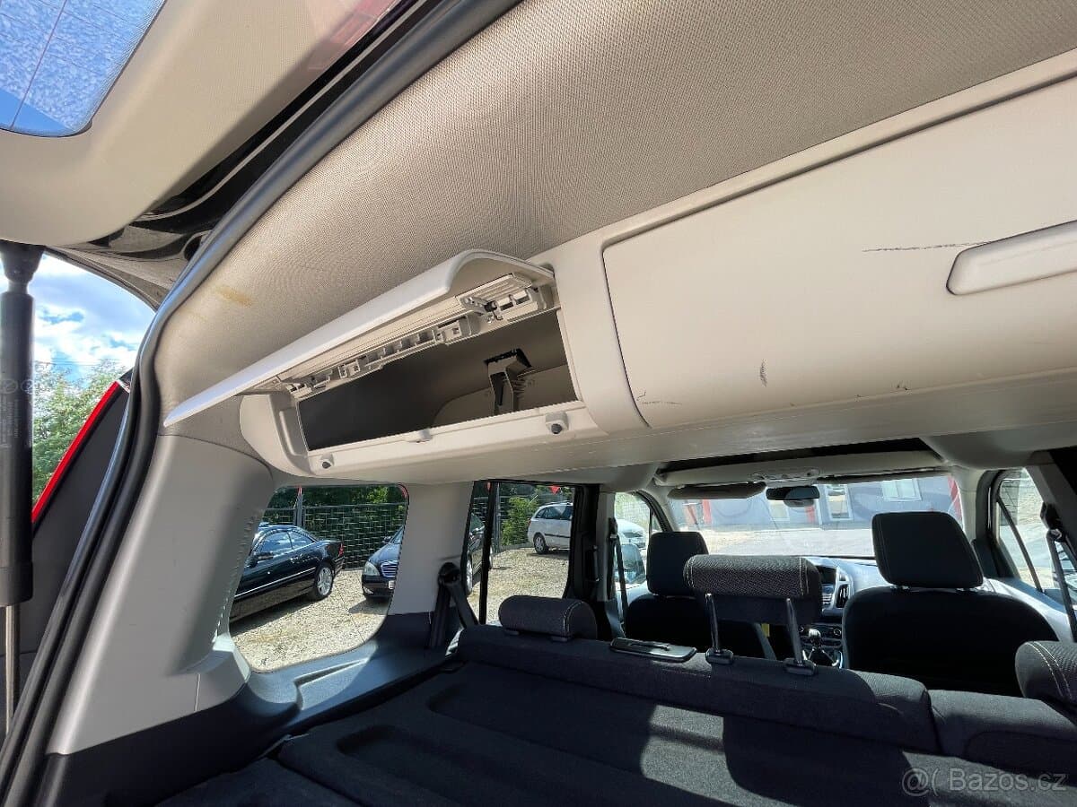 2015 Ford TOURNEO - 12