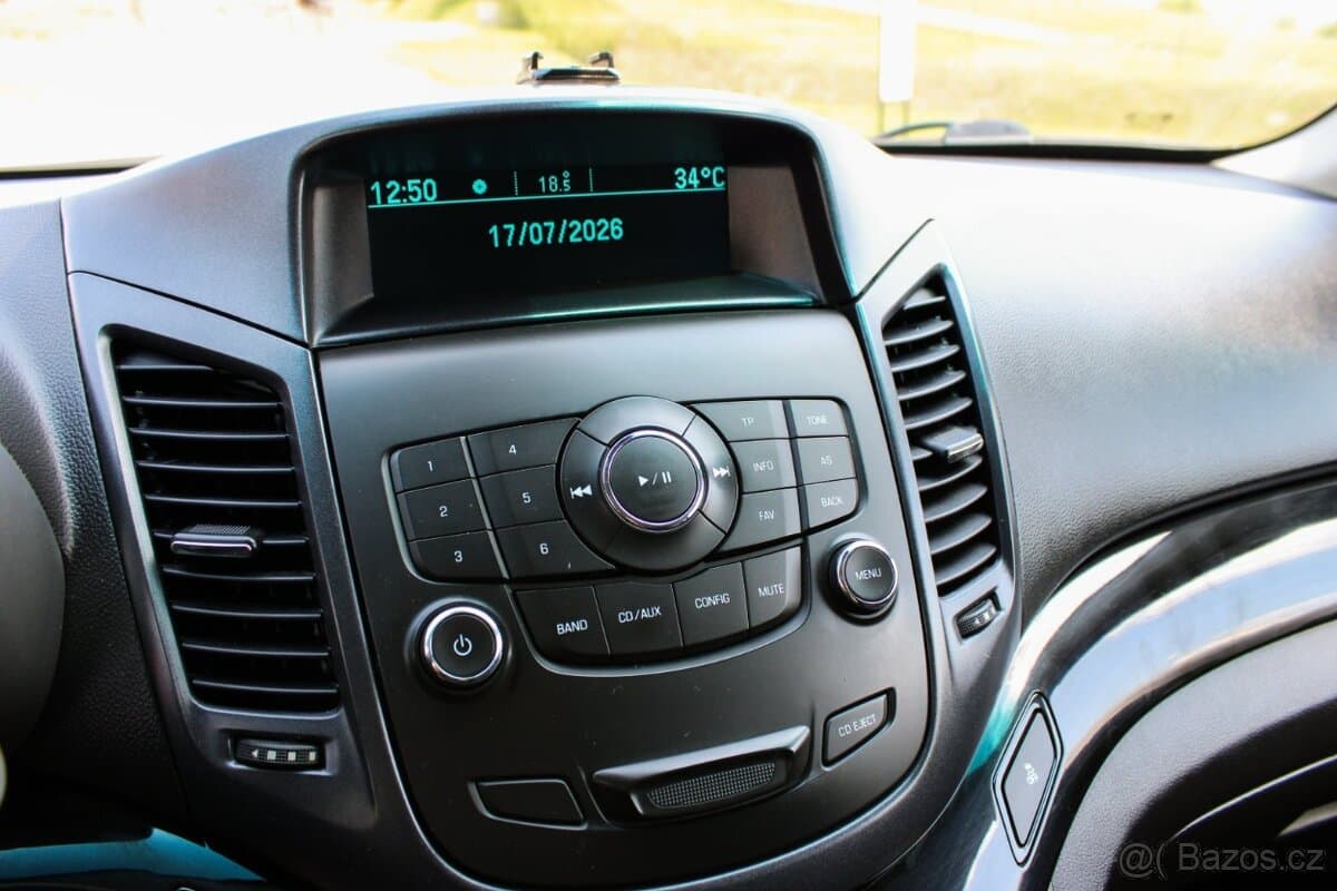 2011 Chevrolet ORLANDO - 12