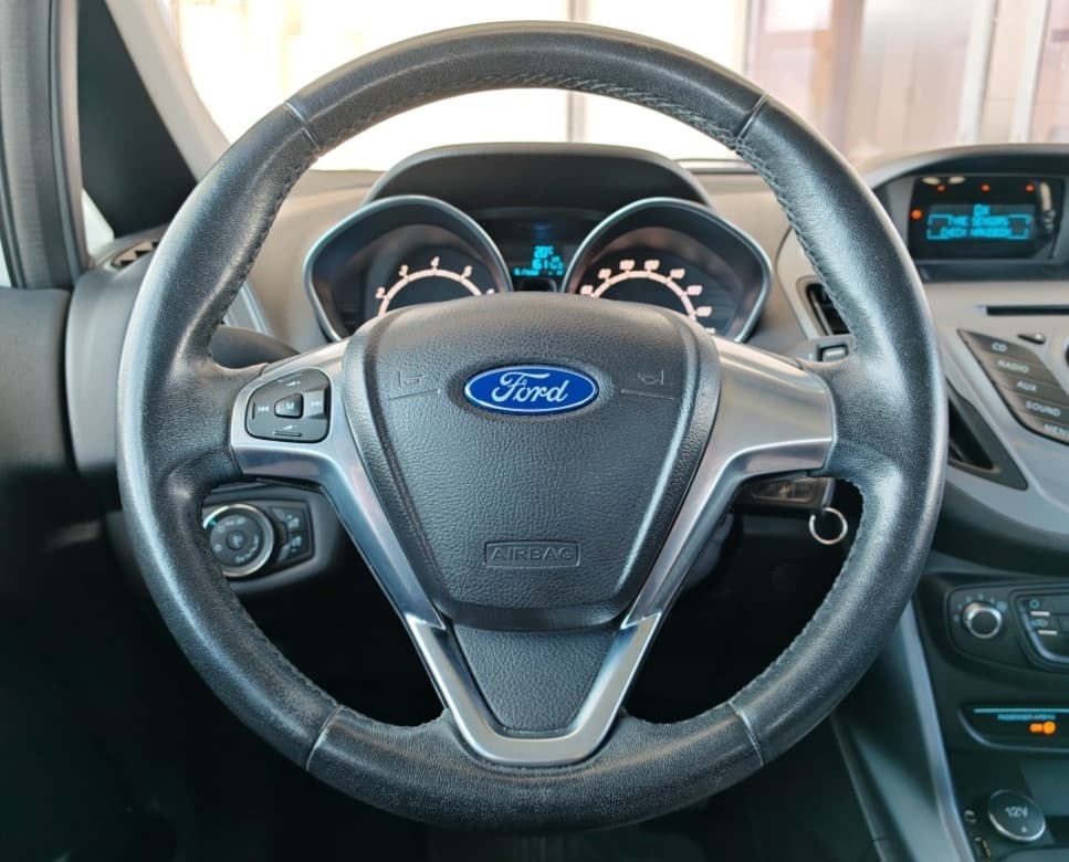 2015 Ford B-MAX - 12
