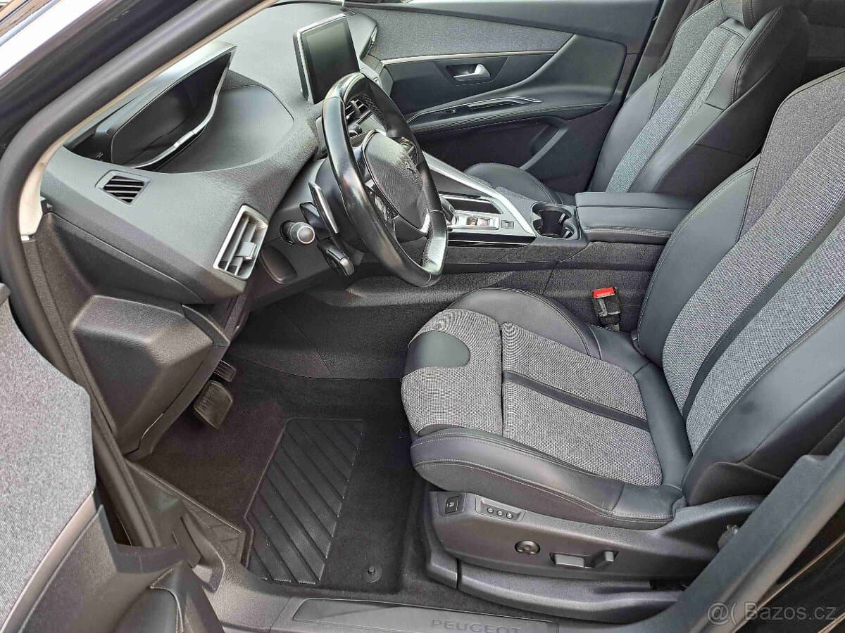 2019 Peugeot 3008 - 12