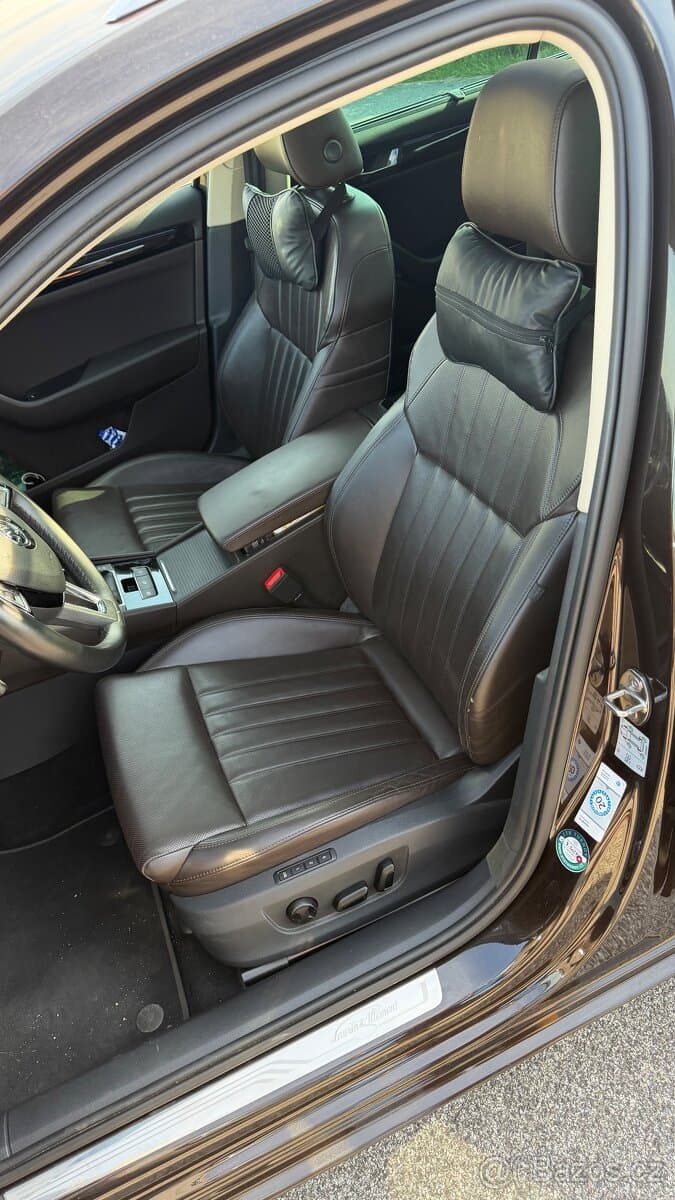 2016 Škoda SUPERB - 12
