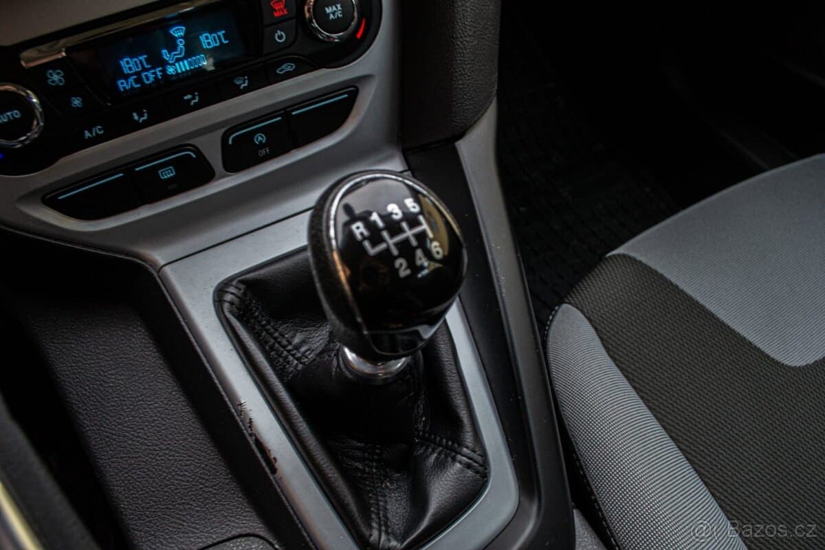 2012 Ford FOCUS - 12