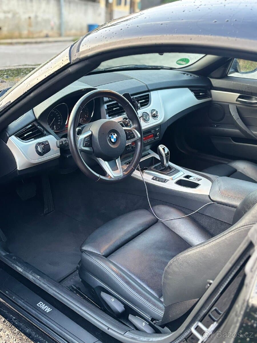 2015 BMW Z4 - 12