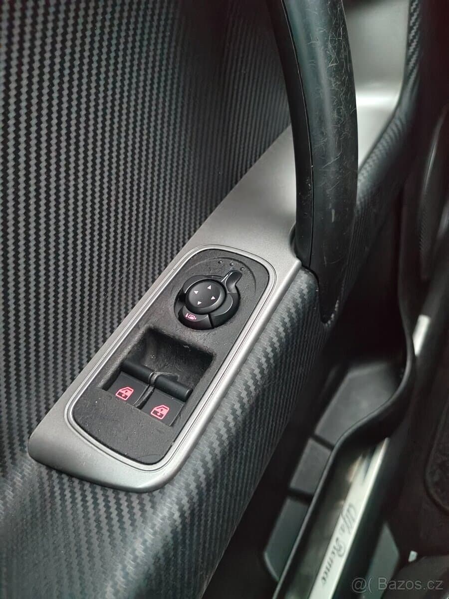 2011 Alfa Romeo MITO - 12