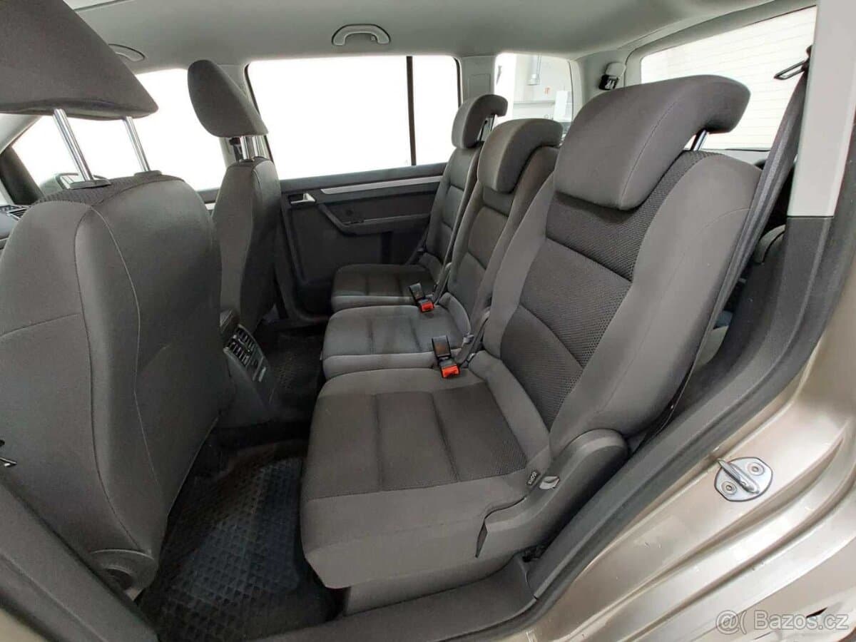 2012 Volkswagen TOURAN - 12