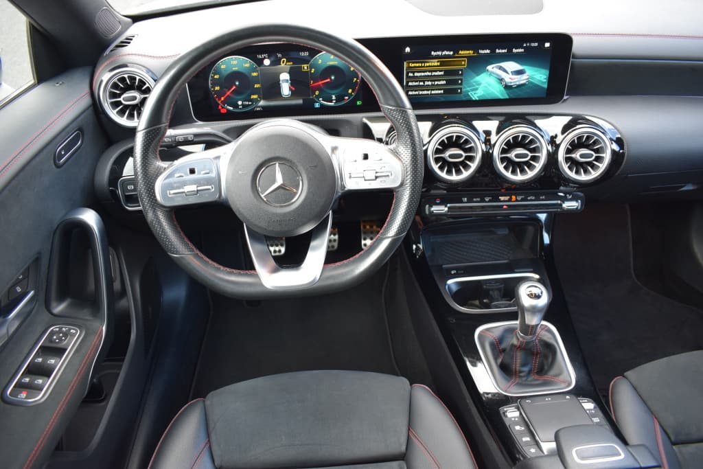 2020 Mercedes-Benz CLA - 12