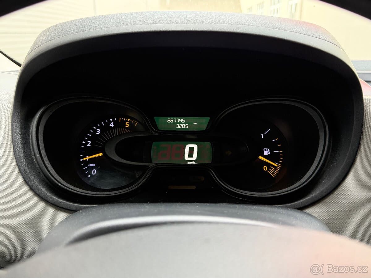 2016 Renault TRAFIC - 12