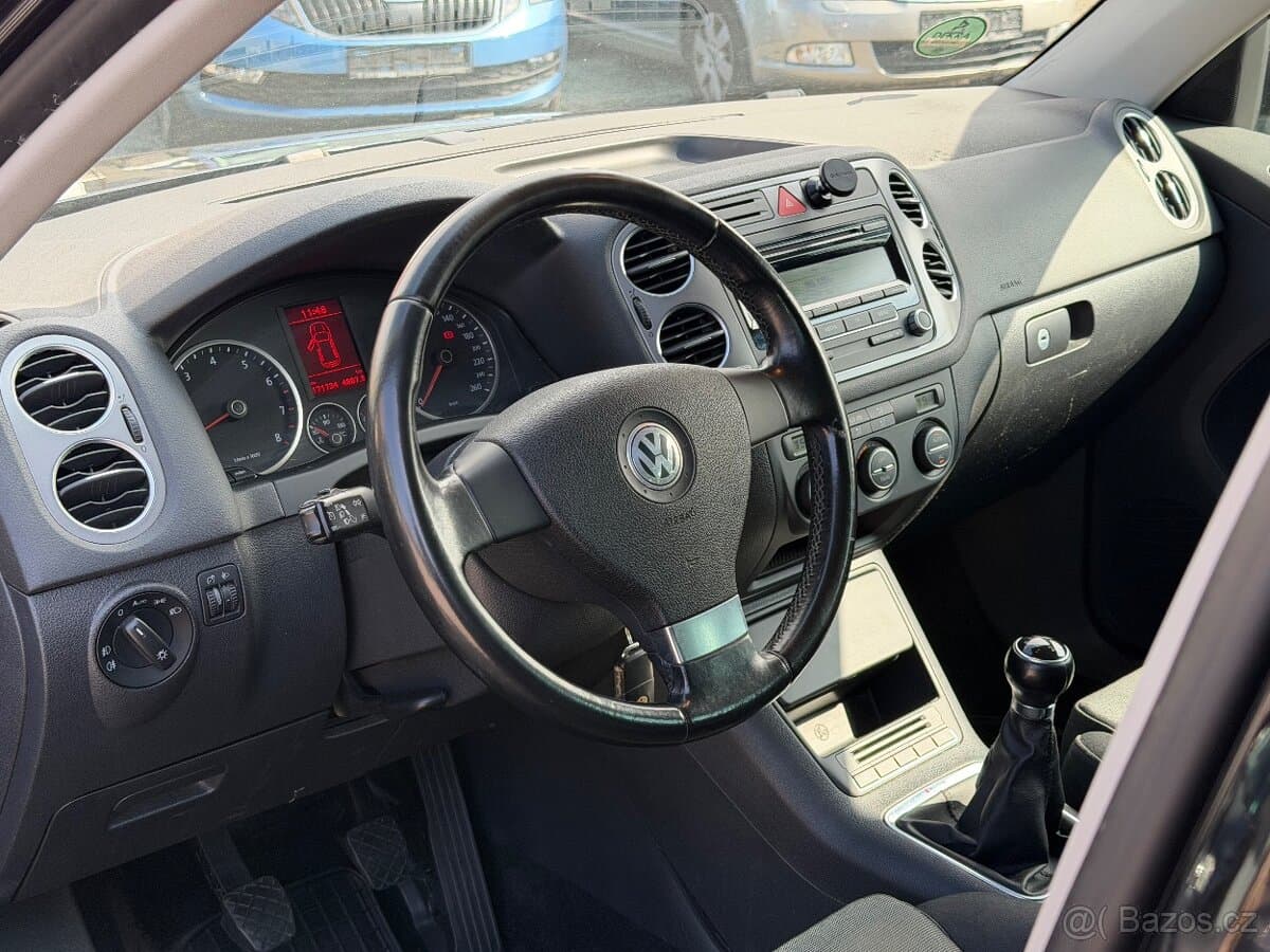 2009 Volkswagen TIGUAN - 12
