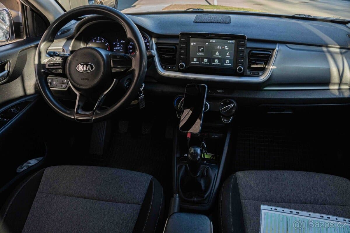 2020 Kia STONIC - 12