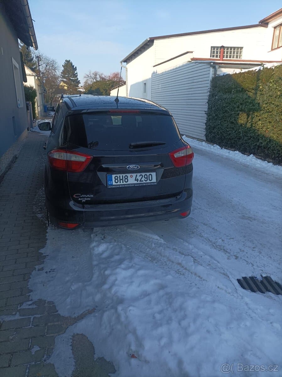 2013 Ford C-MAX - 12