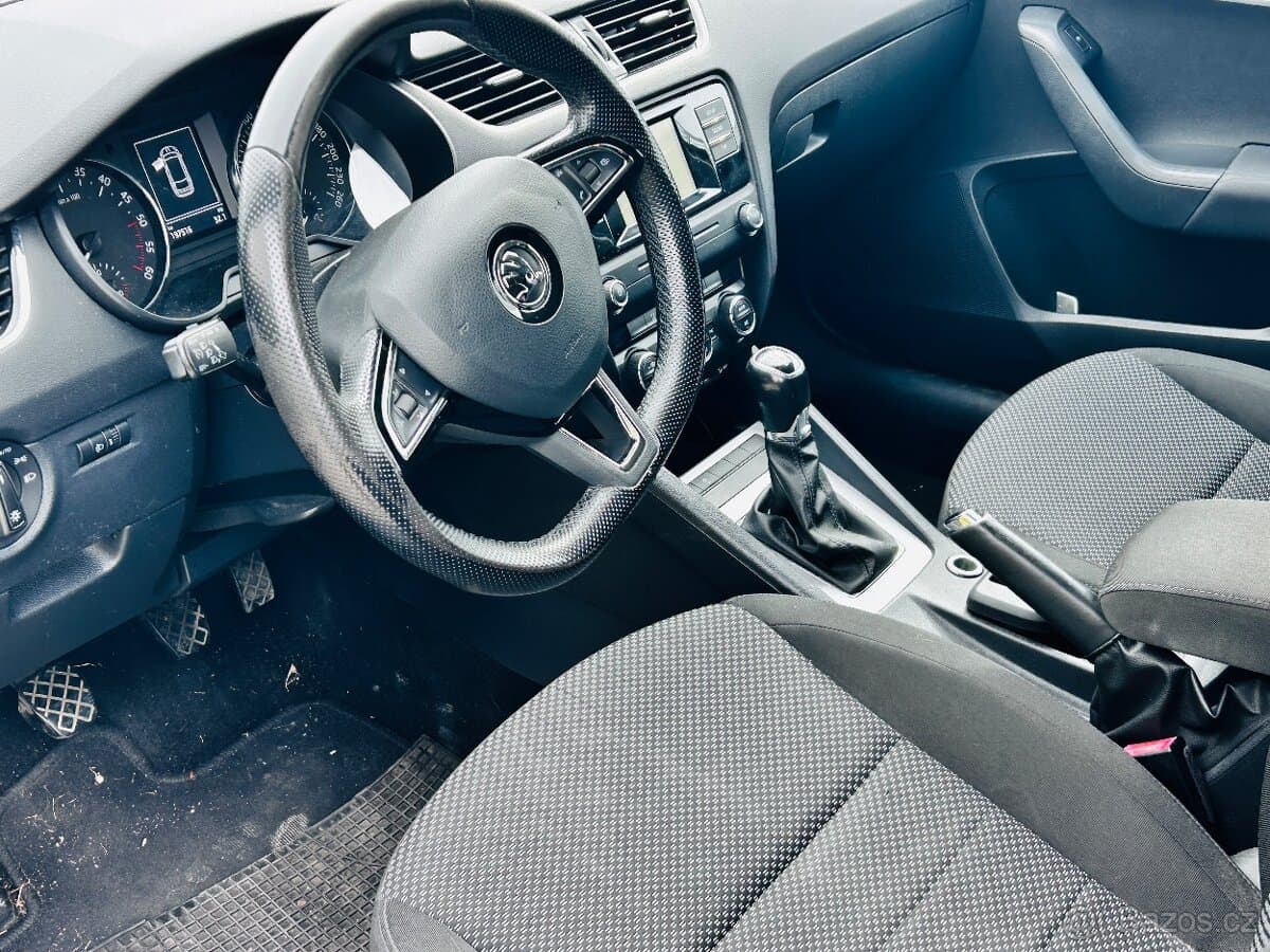 2017 Škoda OCTAVIA - 12