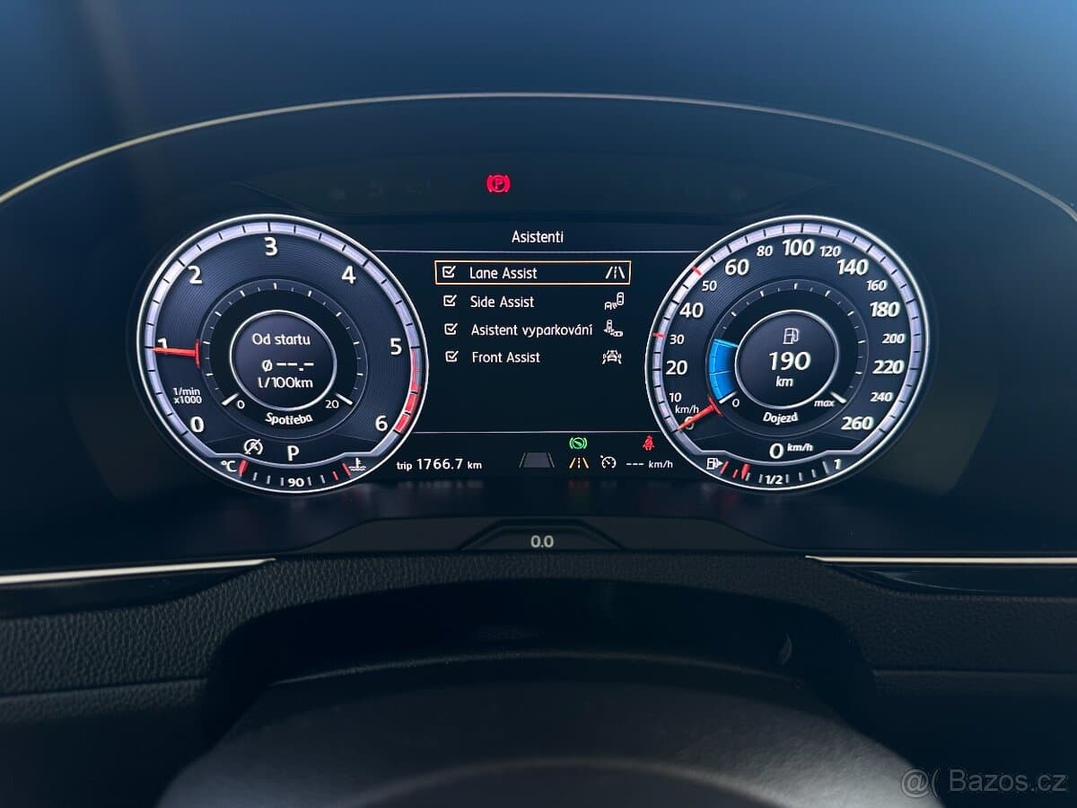 2016 Volkswagen PASSAT - 12