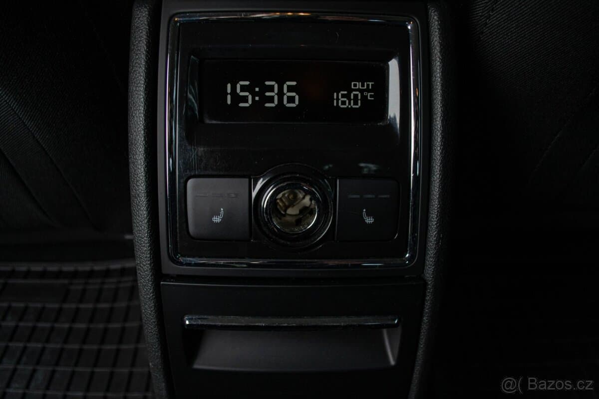 2011 Škoda SUPERB - 12