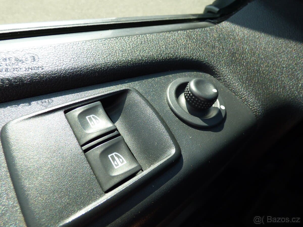 2021 Renault TRAFIC - 12