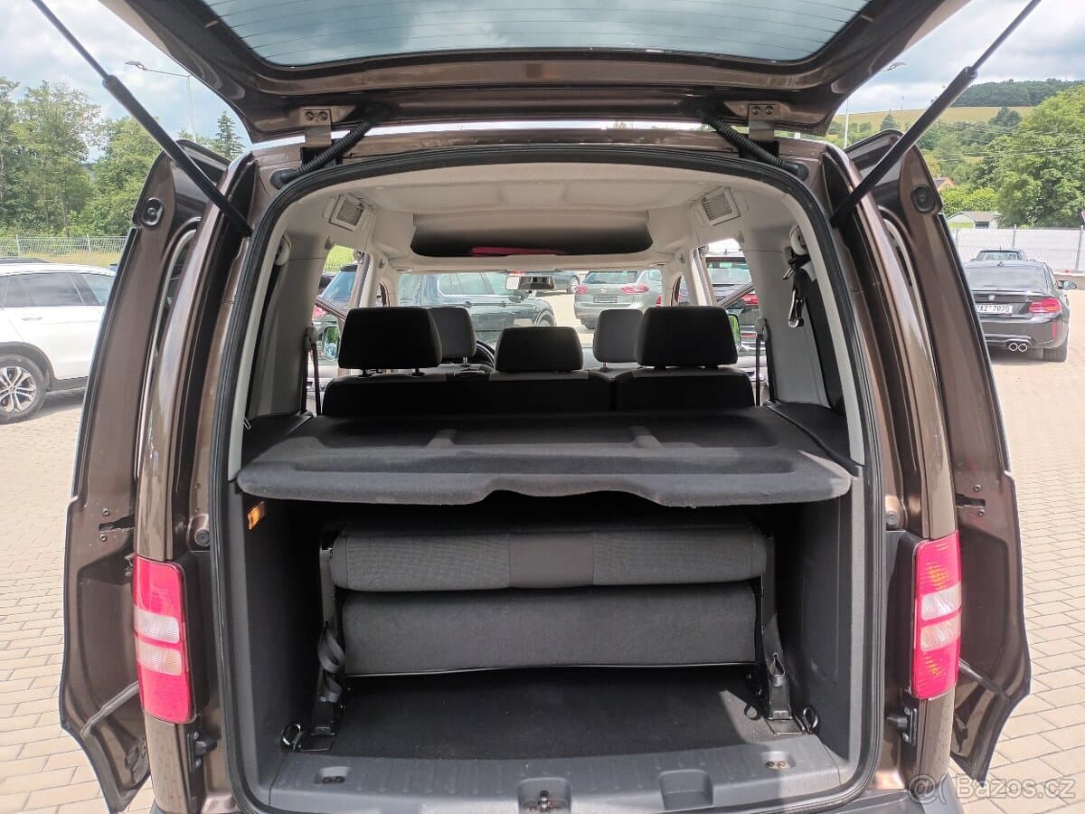 2010 Volkswagen CADDY - 12