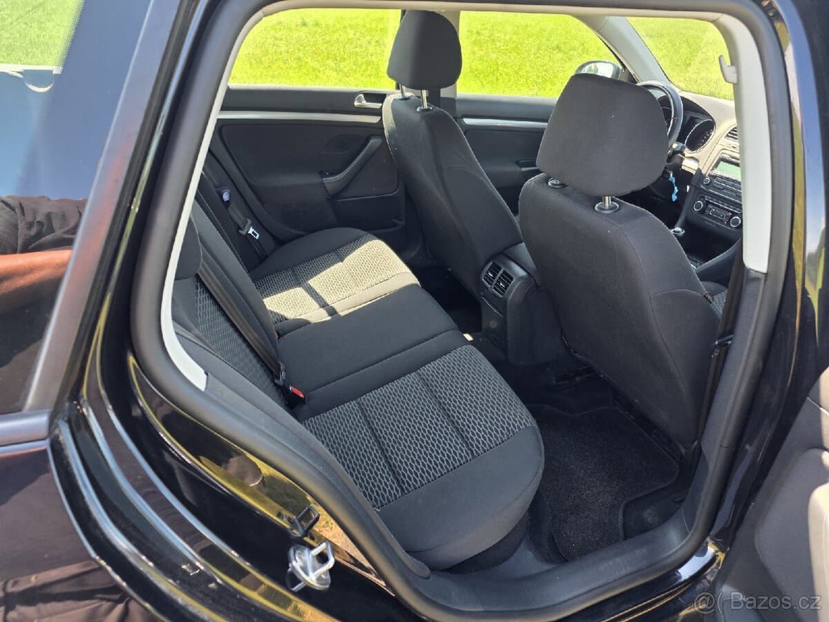 2010 Volkswagen GOLF - 12