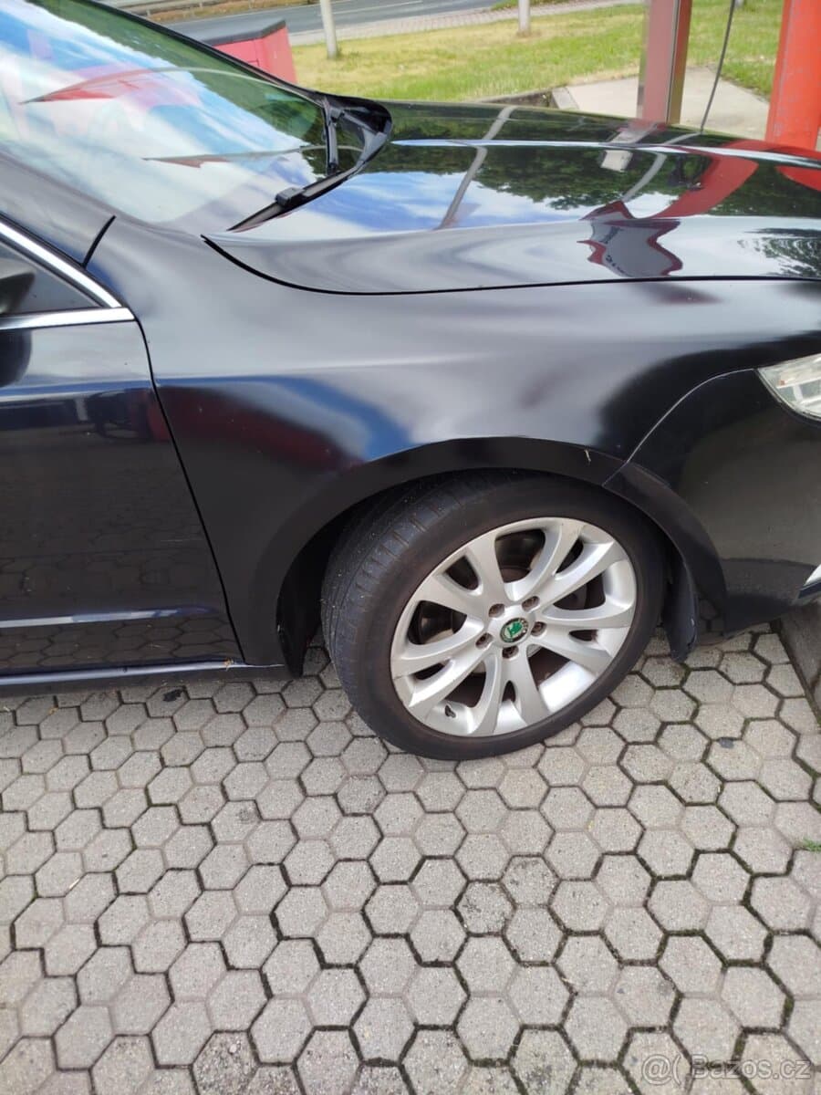 2011 Škoda SUPERB - 12