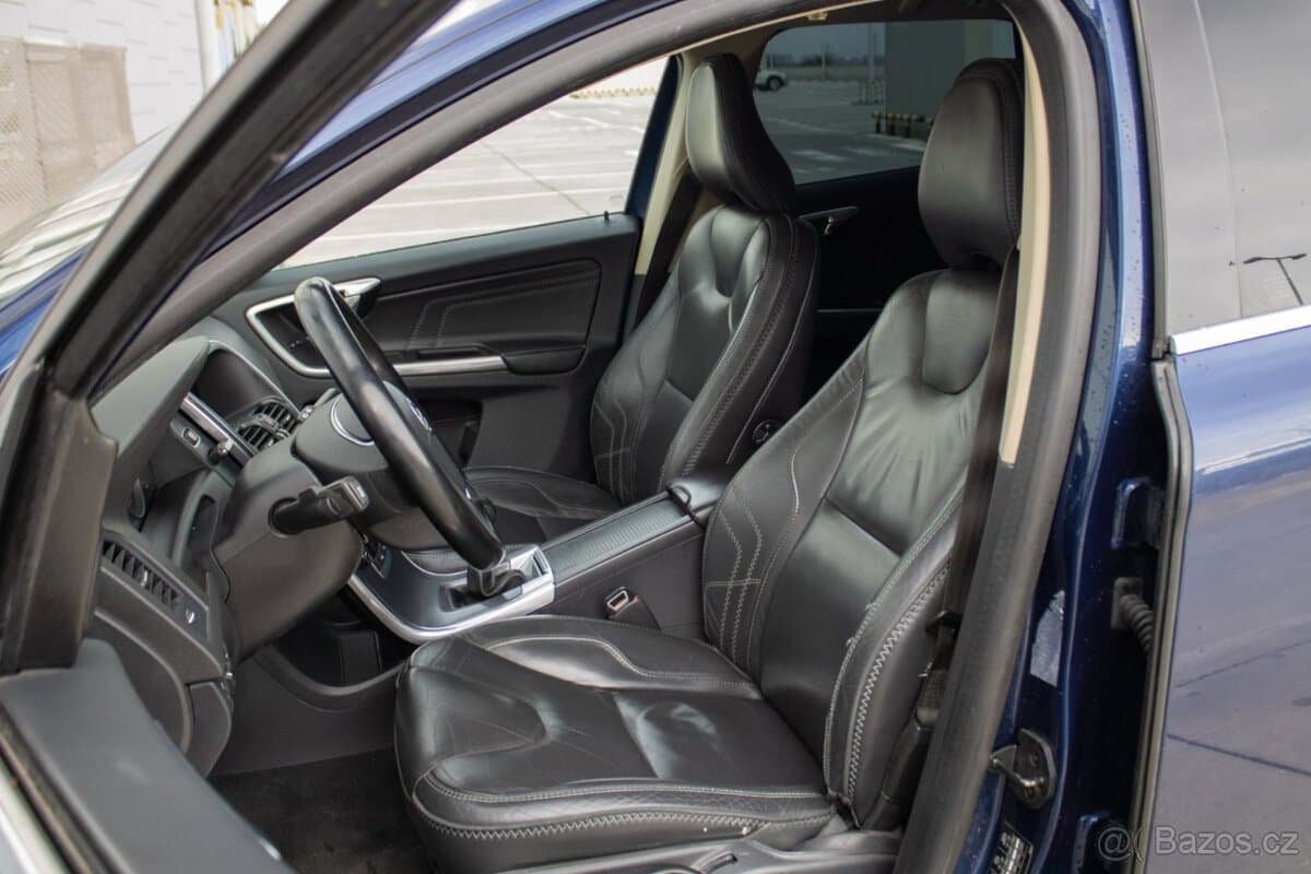 2012 Volvo XC60 - 12
