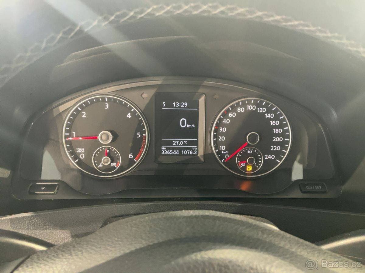 2011 Volkswagen MULTIVAN - 12