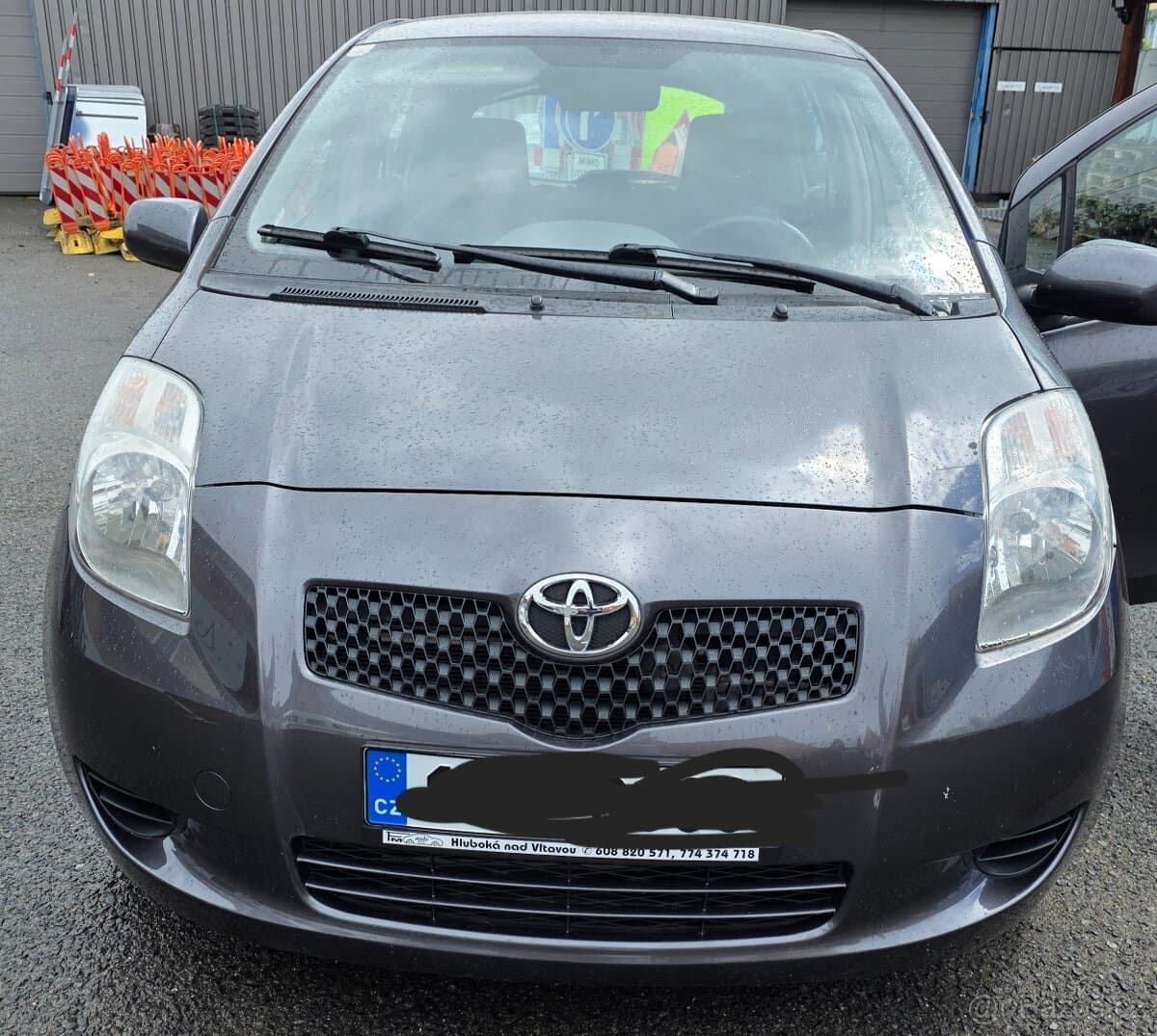 Toyota YARIS - 12