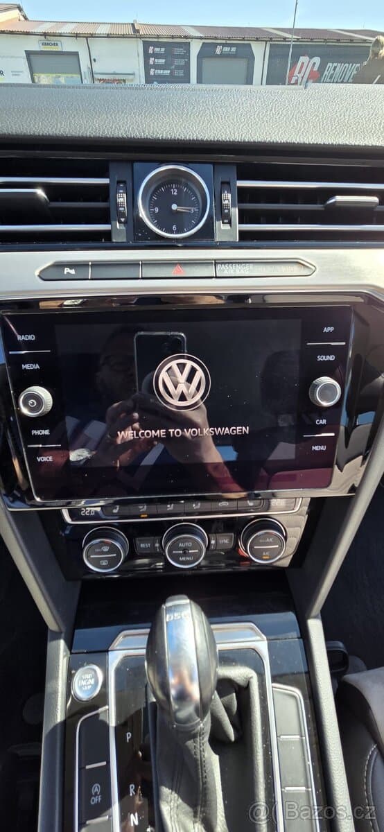 2019 Volkswagen PASSAT - 12