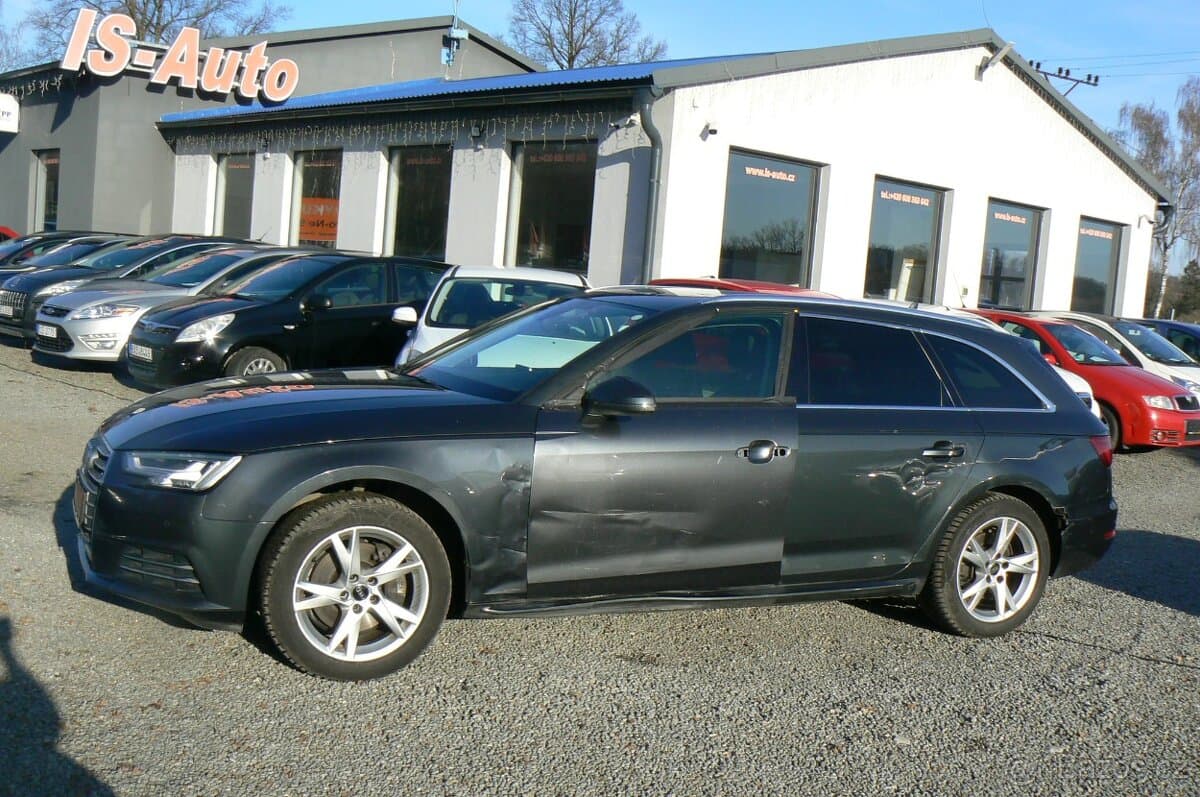 2017 Audi A4 - 12