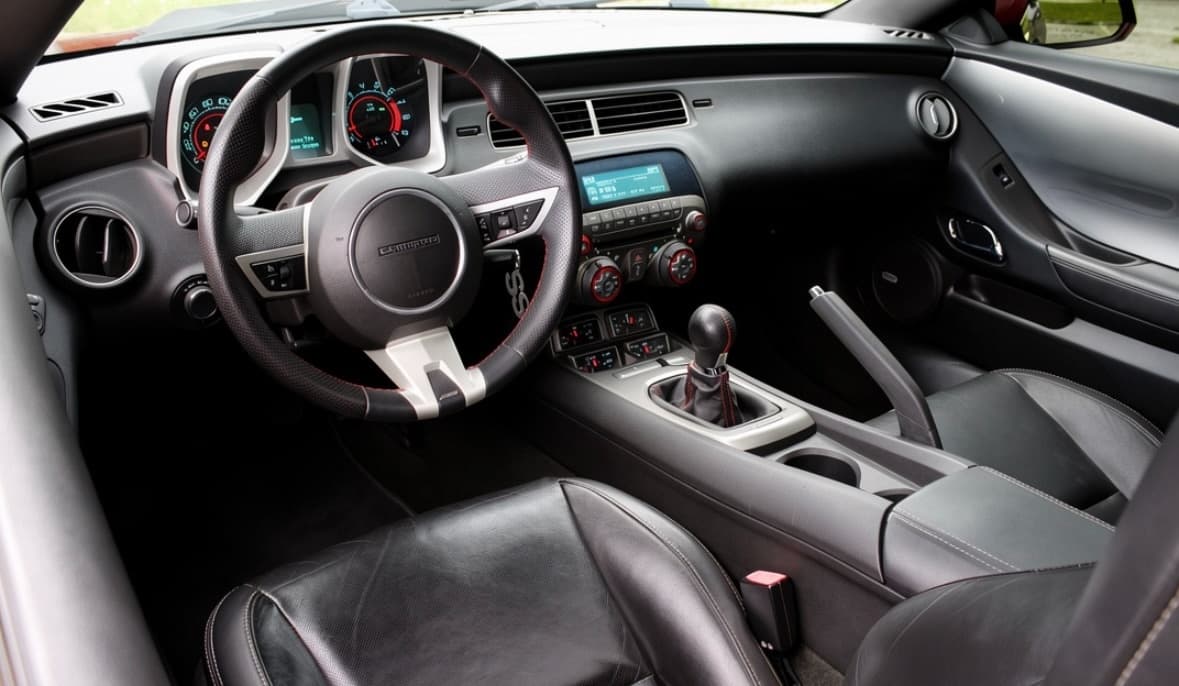 2010 Chevrolet CAMARO - 12